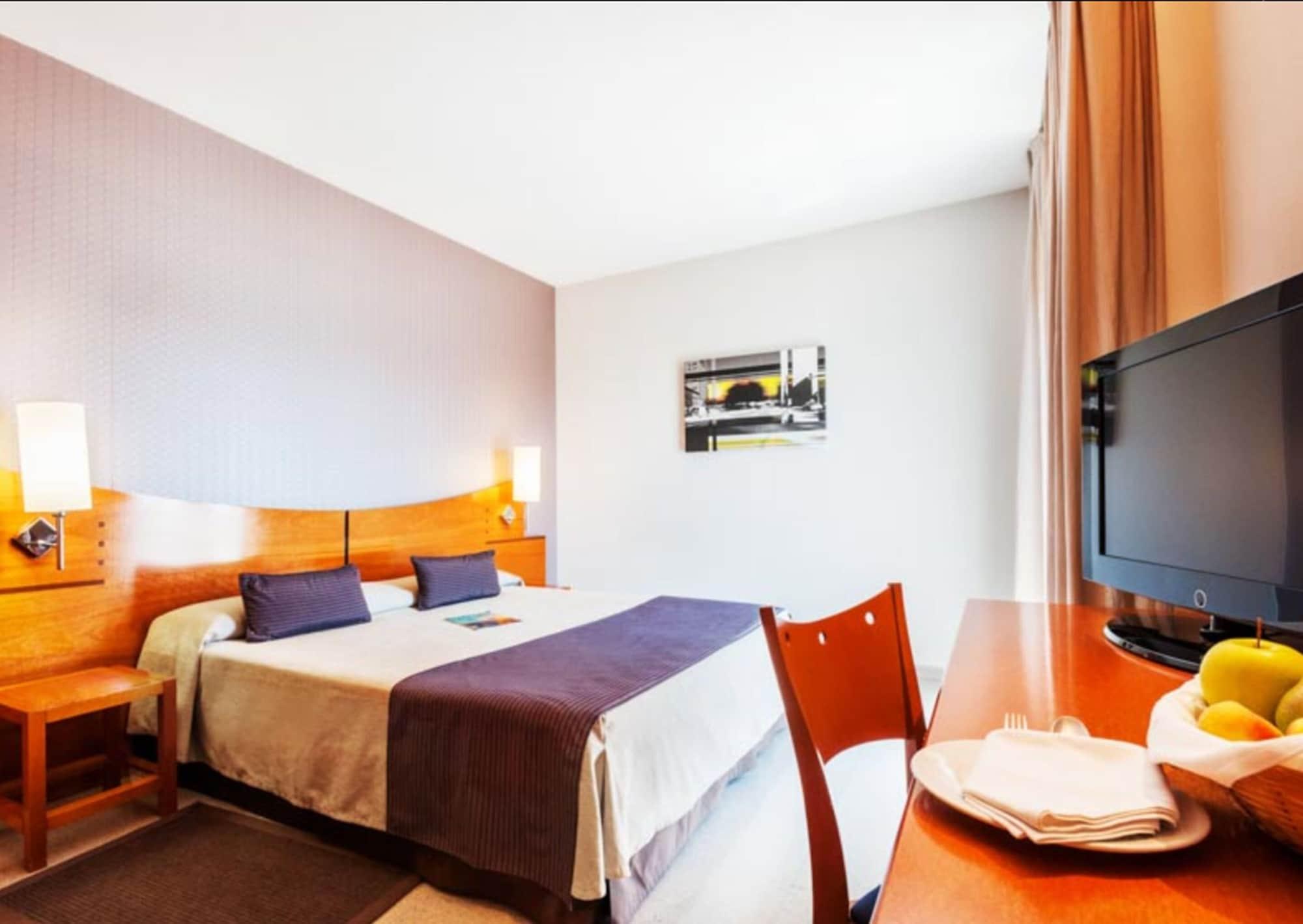 Hotel Granollers Extérieur photo