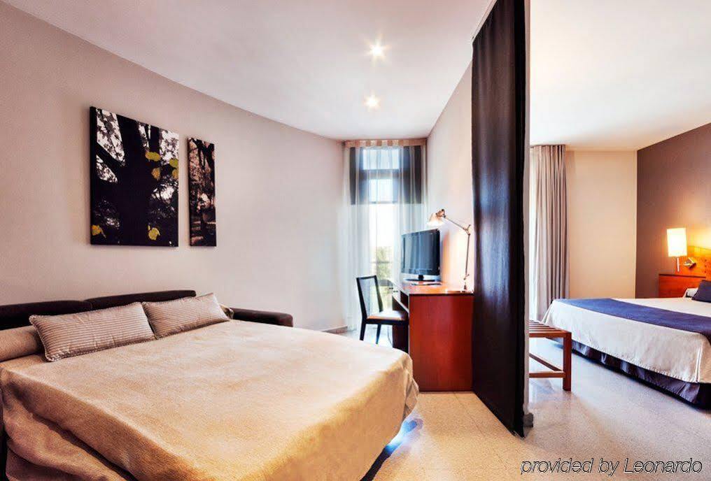 Hotel Granollers Extérieur photo